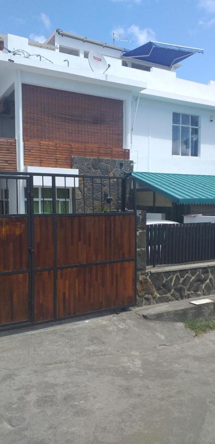 Corinne Villa A 300M From The Beach กรองด์เบย์ ภายนอก รูปภาพ