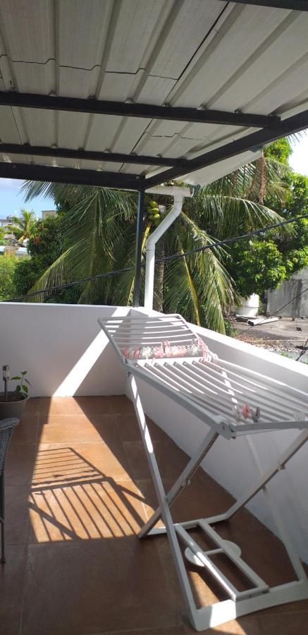 Corinne Villa A 300M From The Beach กรองด์เบย์ ภายนอก รูปภาพ