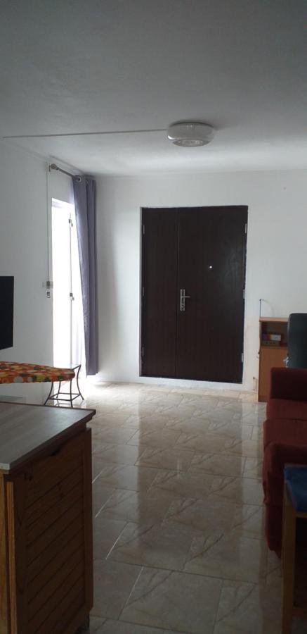 Corinne Villa A 300M From The Beach กรองด์เบย์ ภายนอก รูปภาพ