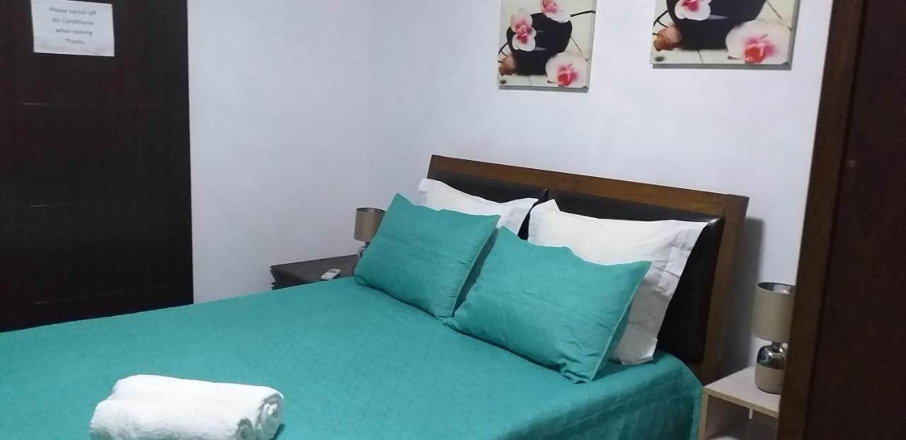 Corinne Villa A 300M From The Beach กรองด์เบย์ ภายนอก รูปภาพ